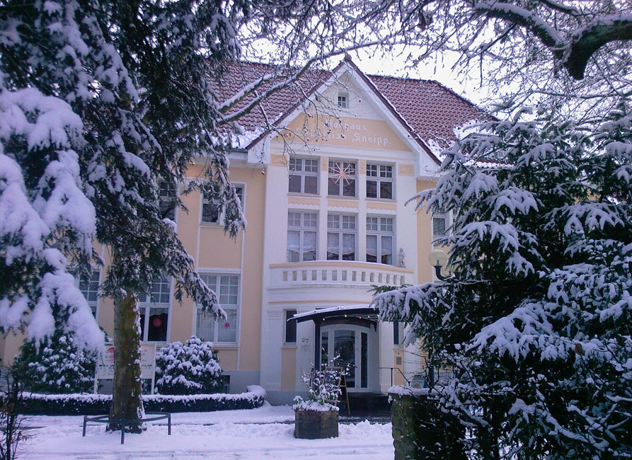 Das Seniorenheim Kurhaus am Park Hennef im Winter